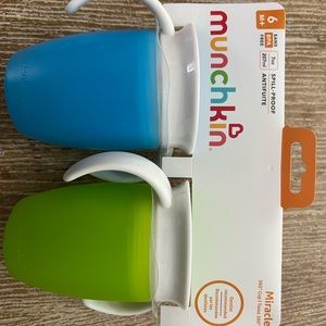 Munchkin spill proof cups set of 2